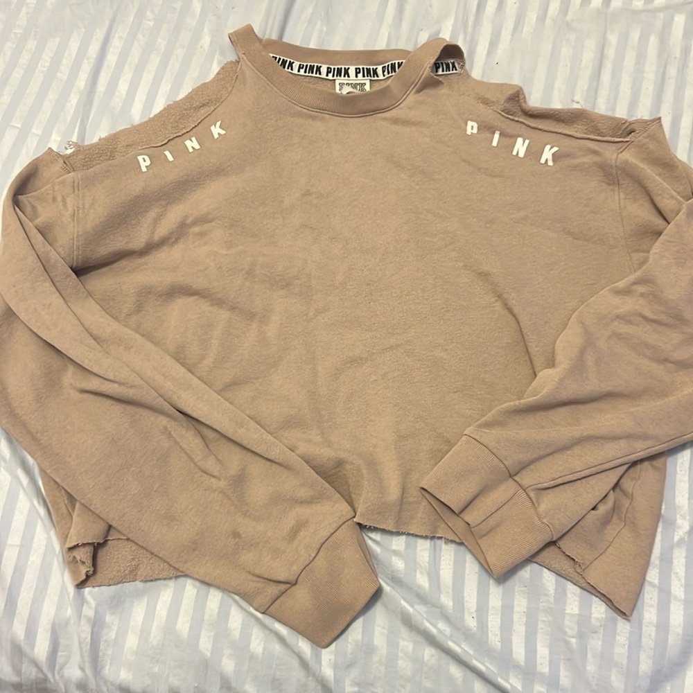 Purple off-the-shoulder long-sleeve crop, VS pink, size M